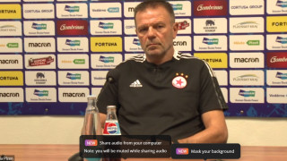 Стойчо Младенов даде официалната си пресконференция преди важното гостуване на