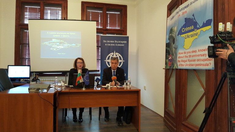 5 г. след анексията икономиката на Крим е в колапс, развива се само военната сфера