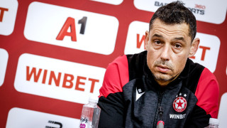 Наставникът на ЦСКА Александър Томаш застана пред медиите преди утрешното