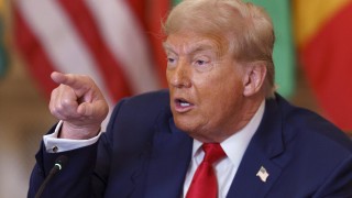 Си Ен Ен позовавайки се на анонимни източници пише че