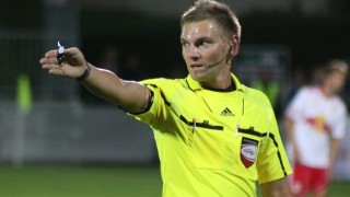 Европейската футболна централа УЕФА извърши промяна на съдийската бригада която