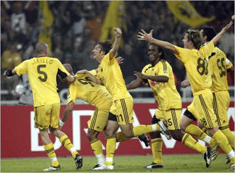 АЕК се възползва от кризата в Милан