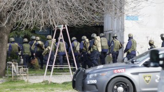 Стрелба по време на антитерористична операция в грузинската столица Тбилиси