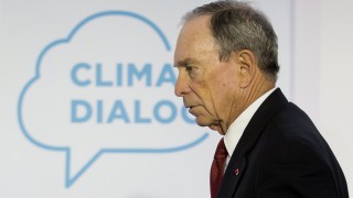 Бившият кметът на Ню и милиардер Йорк Майкъл Блумбърг обмисля