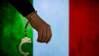 Италианската полиция разби мащабна схема за финансови измами управлявана от