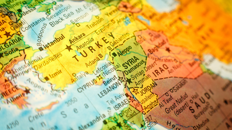 Турция координира действията си със своите съюзници, но не търси