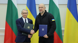 В Киев премиерът Николай Денков и украинският му колега Денис