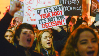 Десетки хиляди се включиха в протест за правото на аборт