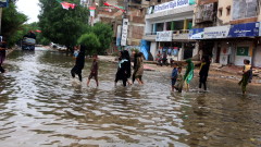 900 жертви и 33 млн. засегнати след наводненията в Пакистан 
