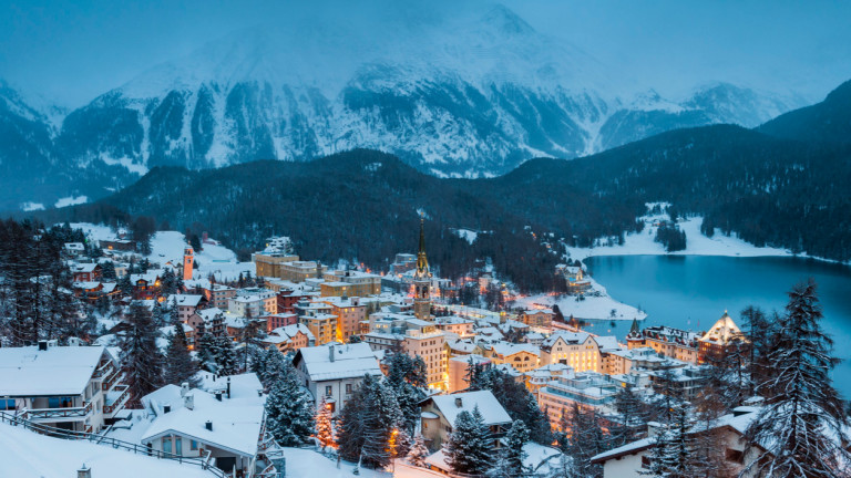 Швейцарският курорт, където милиардери и кралски особи ходят на ски