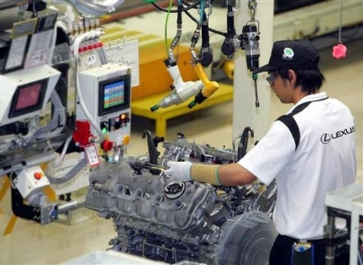 Тойота и Нисан изтеглят нови партиди