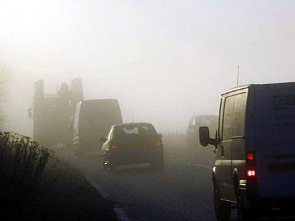Мъгла намалява видимостта на АМ "Хемус"