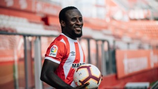 Жирона обяви официално трансфера на котдивоарския нападател Сейду Думбия Голаджията