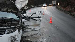 52 годишен мъж от гоцеделчевско е с тежка черпномозъчна травма след катастрофа