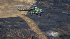 Пожарите по гръцката граница и край село Воден остават активни