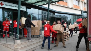 БЧК продължава с хуманитарната и финансова помощ за бежанците в