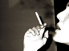 Цигарите предизвикват акне