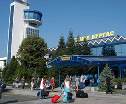 Летище-Бургас изпревари Варна по брой пътници