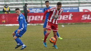 Българският халф Антони Иванов вкара двата гола за своя Волунтари