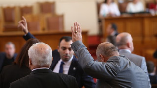 Нито една парламентарна група не се притеснява от встъпването на