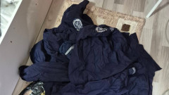 Мними полицай и полицайка на 17 и 20 г. взеха "подкуп" от мъж да не го задържат за дрога