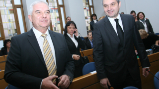 Андрей сдаде Столична община на Елен