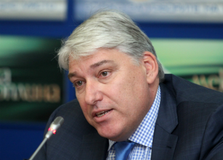 Чакмаков отново инвестира в "Армията"