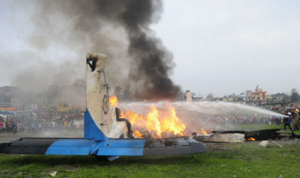 19 души загинаха, след като самолет удари лешояд