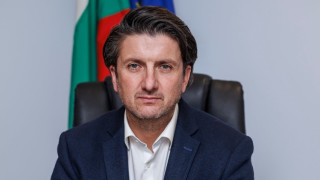 Министър Борош: Облекчава се издаване на туристически визи за граждани на Турция