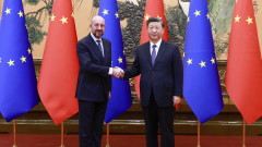 Китай убеждава ЕС, че не доставя оръжия на Русия