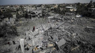 Най-малко 30 са убити при израелски удар по две училища в Газа