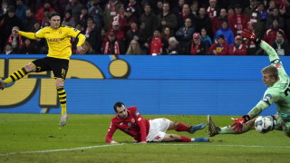 Ситуацията около бъдещето на защитника на Борусия Дортмунд Нико