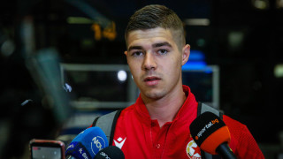 Новото попълнение на ЦСКА Станислав Шопов говори на летише