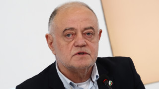 След слабия резултат на изборите Атанасов иска вот на доверие от Националното събрание на ДСБ