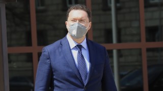 Даниел Митов пита хората от центъра на София