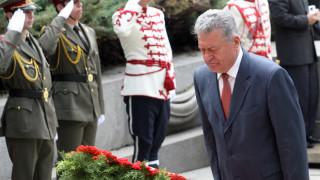 Вицепрезидентът 2002 2012 г Ангел Ма̀рин е починал днес