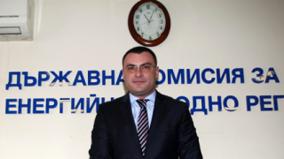 ДКЕВР с ултиматум към ЕРП-тата: Отнемаме ви лиценза, ако не платите до края на деня