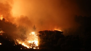 Испания продължава борбата с в в планината Сиера Бермеха в