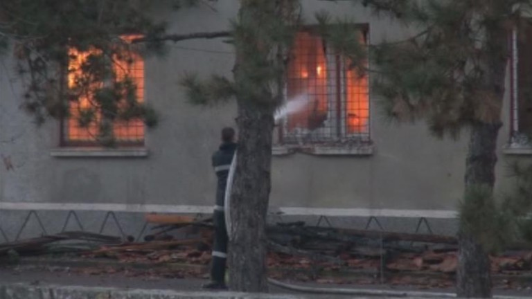 Възрастен човек загина при пожар в дома си