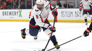 Руснакът Александър Овечкин изравни рекорда на легендата Уейн Грецки след