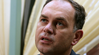 Сигурно и самият бивш зам. на Митниците не знае кой го е махнал, обяви Кадиев