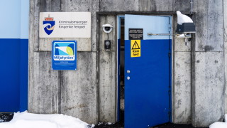 Масовият убиец Брейвик съди норвежката държава