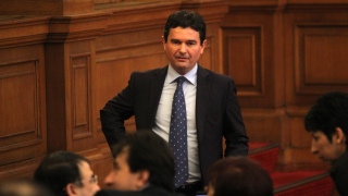 Мутри и гардове в парламента при мажоритарен вот предрича Зеленогорски