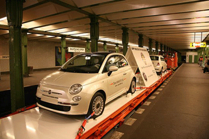 Fiat 500 слезе под земята