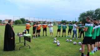 Нефтохимик стартира подготовката си за новия сезон във Втора лига