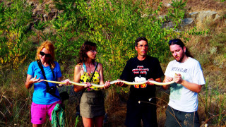 Биолози откриха най дългата змия в България Влечугото дълго над два