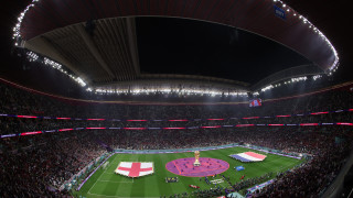 С 22 футболисти в Катар които имат договори с 8