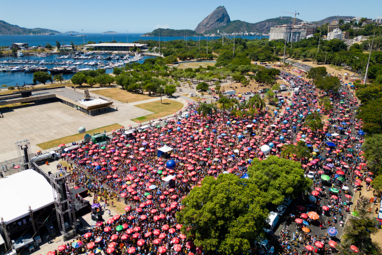 Всеки квартал се включва карнавала