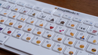 Американска компания пуска клавиатура с емотикони (СНИМКИ)