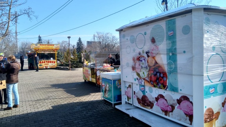 Затягат контрола върху будки и павилиони в София